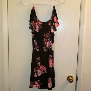 Free kisses black dress with pink flowers. Medium